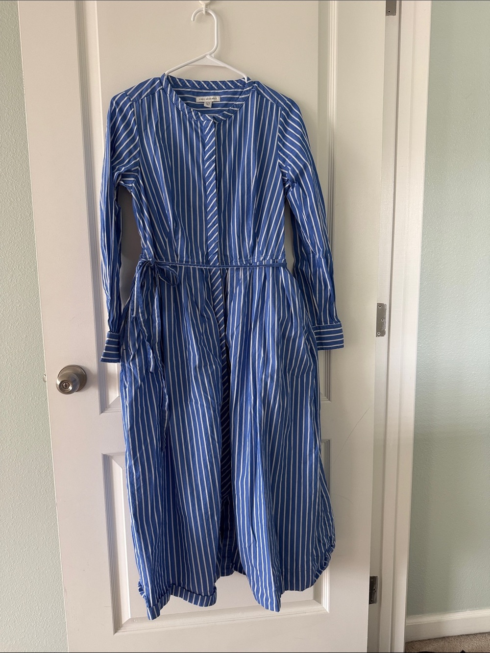 Free Assembly Pleated Belted Midi Shirtdress Long Sleeves Blue White Striped SzM - Picture 2 of 12